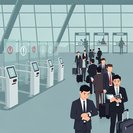 Fallos en las puertas electrónicas llevan a los viajeros a replantear la gestión de pasaportes